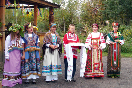 В «Русской деревне» так встречают гостей