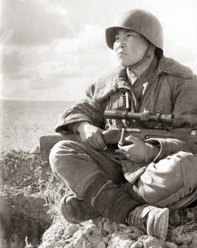 Советский снайпер Максим Пассар